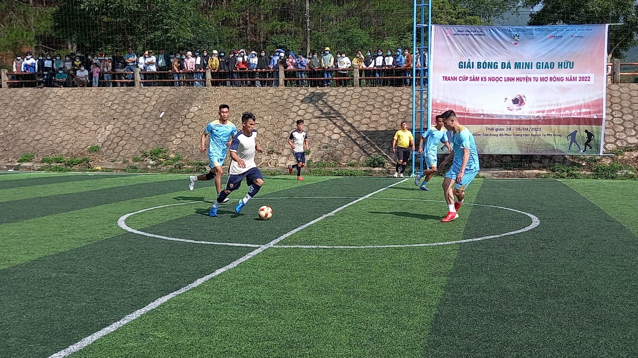 Khai mạc Giải bóng đá Cúp Sâm K5 Ngọc Linh huyện Tu Mơ Rông